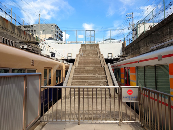 阪神電車 岩屋駅