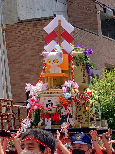 二宮神社神幸式 女性神輿