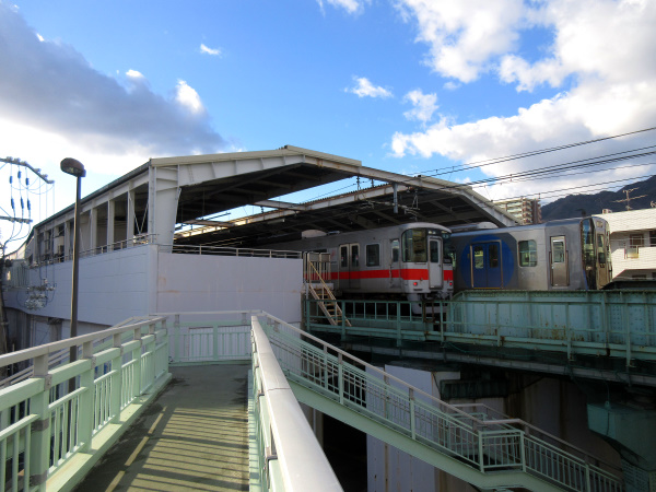 阪神西灘駅